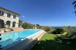 Location saisonnière Villa avec vue mer et piscine Sainte-Maxime  
