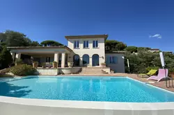 Location saisonnière Villa avec vue mer et piscine Sainte-Maxime  