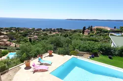 Location saisonnière Villa avec vue mer et piscine Sainte-Maxime  