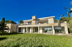 Location saisonnière Villa avec piscine et vue mer Les Issambres  