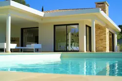 Location saisonnière Villa avec piscine et vue mer Les Issambres  