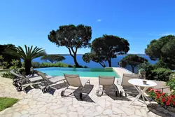 Location saisonnière Villa avec vue mer et piscine Sainte-Maxime  