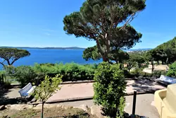 Location saisonnière Villa avec vue mer et piscine Sainte-Maxime  