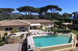 Location saisonnière Villa avec vue mer et piscine Sainte-Maxime  