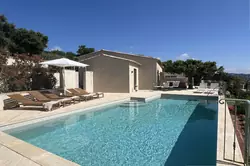Location saisonnière Villa avec piscine et vue mer Sainte-Maxime  