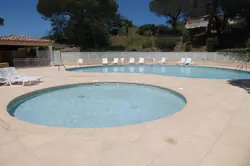 Location saisonnière Appartement F2 avec piscine Sainte-Maxime  