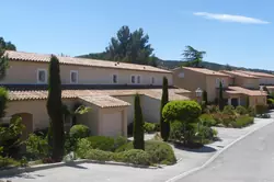 Location saisonnière Appartement F2 avec piscine Sainte-Maxime  