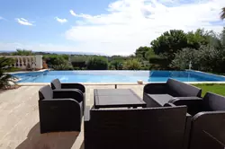 Location saisonnière Villa avec piscine et vue mer Sainte-Maxime  