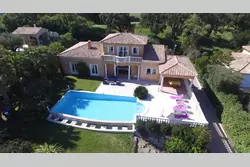 Location saisonnière Villa avec piscine et vue mer Sainte-Maxime  