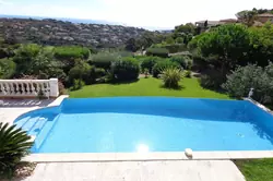 Location saisonnière Villa avec piscine et vue mer Sainte-Maxime  