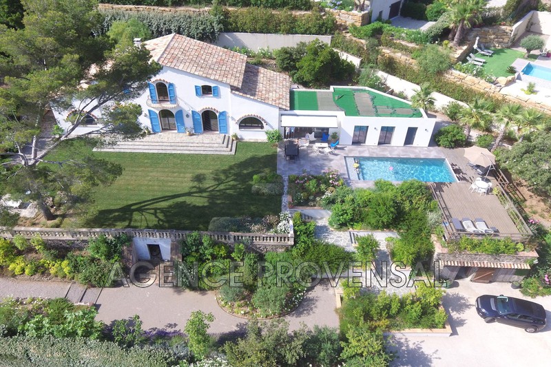 Photo Villa avec piscine Sainte-Maxime La nartelle,  Location saisonnière villa avec piscine  6 chambres   250&nbsp;m&sup2;