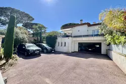 Location saisonnière Maison mitoyenne avec piscine Sainte-Maxime  