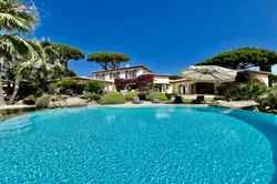 Location saisonnière Villa avec piscine Sainte-Maxime  