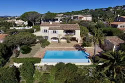 Location saisonnière Villa avec vue mer et piscine Sainte-Maxime  