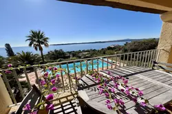 Location saisonnière Villa avec vue mer et piscine Sainte-Maxime  