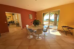 Location saisonnière Villa avec vue mer et piscine Grimaud  