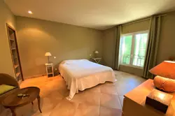 Location saisonnière Villa avec vue mer et piscine Grimaud  