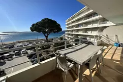 Location saisonnière Appartement F2 face à la mer Sainte-Maxime  