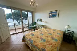 Location saisonnière Appartement F2 face à la mer Sainte-Maxime  