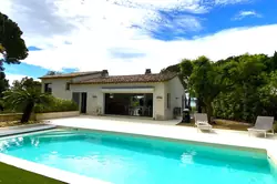 Location saisonnière Villa avec piscine Grimaud  