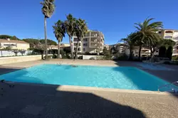 Location saisonnière T2 résidence avec piscine Sainte-Maxime  
