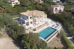 Location saisonnière Villa  avec superbe vue mer  Les Issambres  