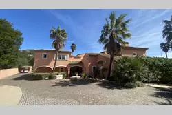 Location saisonnière Villa vue mer avec piscine Grimaud  