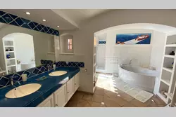 Location saisonnière Villa vue mer avec piscine Grimaud  
