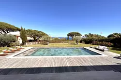 Location saisonnière Villa neuve vue mer avec piscine Sainte-Maxime  
