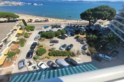 Location saisonnière T3 vue mer en centre ville Sainte-Maxime  