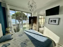 Location saisonnière T2 vue mer centre Sainte-Maxime  