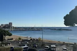 Location saisonnière T2 vue mer centre Sainte-Maxime  