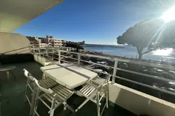 Location saisonnière T2 vue mer centre Sainte-Maxime  