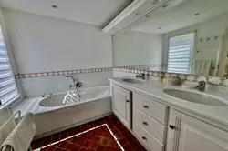 Location saisonnière Villa vue mer et piscine Grimaud  