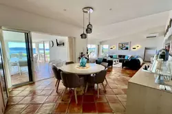 Location saisonnière Villa vue mer et piscine Grimaud  