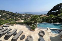 Location saisonnière Villa avec trés jolie vue mer et piscine Sainte-Maxime  