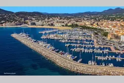 Location saisonnière Villa avec piscine et vue sur mer Sainte-Maxime  