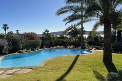 Location saisonnière Villa avec piscine et vue sur mer Grimaud  