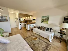 Location saisonnière T3 en résidence avec piscine Sainte-Maxime Location saisonnière T3 en résidence avec piscine Sainte-Maxime