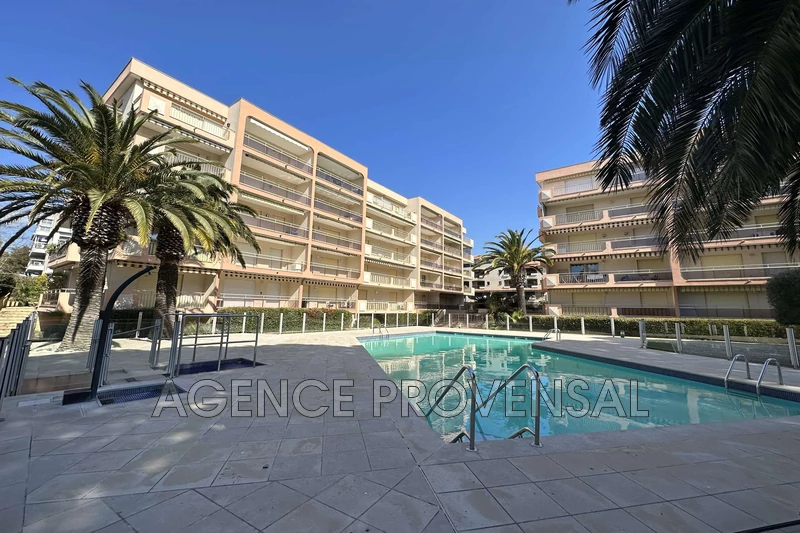 Location saisonnière Appartement T3 avec piscine Sainte-Maxime  