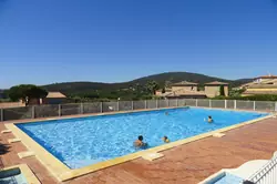 Location saisonnière Villa dans domaine avec piscine Sainte-Maxime  