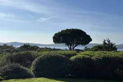 Location saisonnière Villa avec vue mer et piscine privée Grimaud  