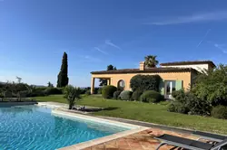 Location saisonnière Villa avec vue mer et piscine privée Grimaud  