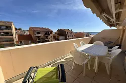 Location saisonnière Appartement f2 + garage centre ville Sainte-Maxime  