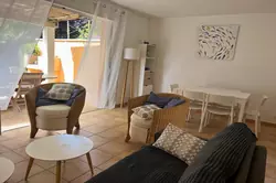 Location saisonnière Villa SAINT-CYPRIEN LECCI  