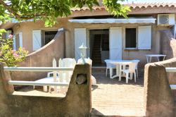 Photo Mini villa Sari-Solenzara Pieds dans l&#039;eau,  Location saisonnière mini villa  1 sleep   30&nbsp;m&sup2;