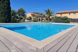 Location saisonnière Villa SAINT-CYPRIEN LECCI  