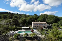 Location saisonnière Mas Murs  