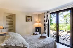 Location saisonnière Villa Roussillon  