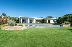 Location saisonnière Villa avec piscine Grimaud  